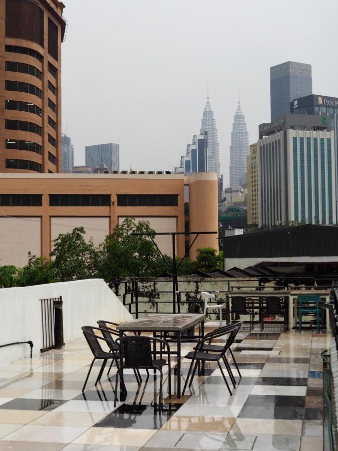 Bestow Capsule Hostel Kuala Lumpur Exterior photo