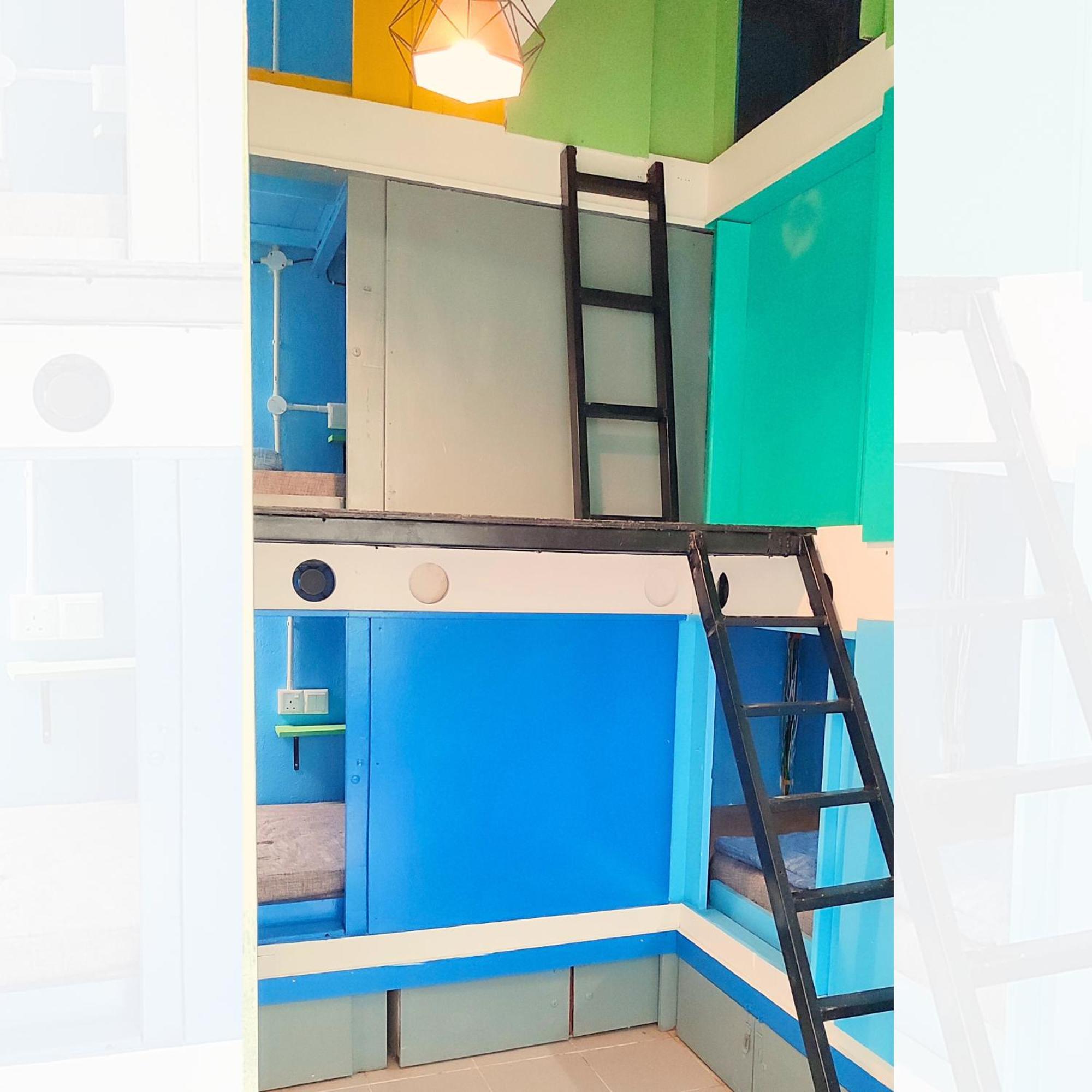 Bestow Capsule Hostel Kuala Lumpur Exterior photo